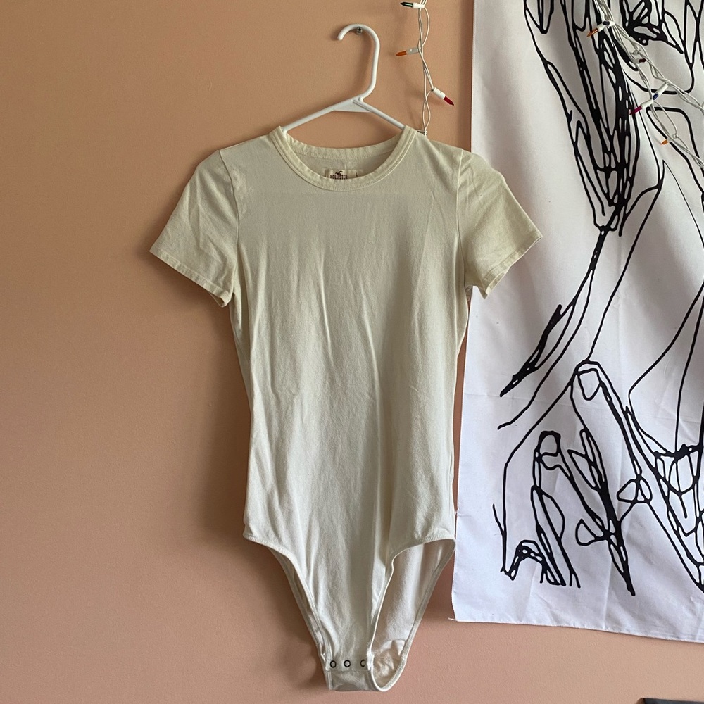 Hollister short sleeve body suit